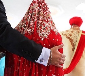 5543d1307130465-bridegroom-walking-ahead-grrom.jpg
