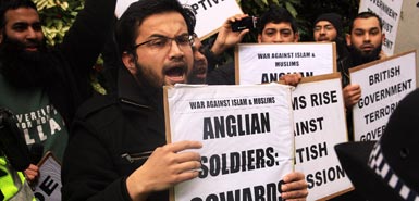363d1244995192-fear-and-hatred-on-streets-luton-luton_protest_571531a.jpg