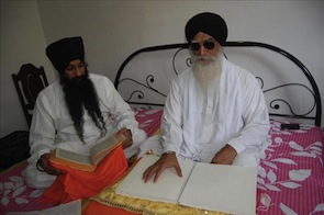 6342d1320377322-guru-granth-sahib-in-braille-gratifies-guru-20granth-20sahib-20in-20braille-20gurmej
