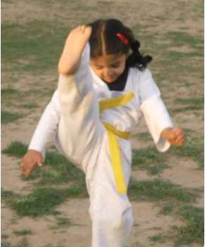 1184d1260938313-girls-turn-to-kickboxing-rural-punjab-girls_in_punjab.jpg