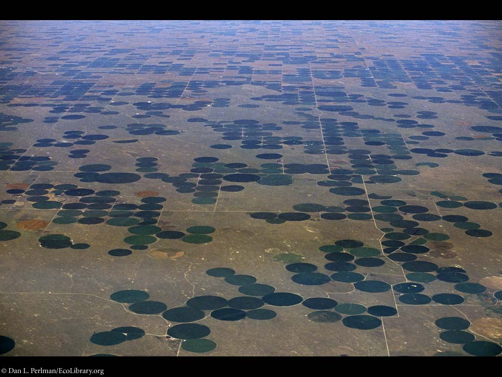Agriculture,Irrigation_circles,aerial,EL_DP1052.jpg