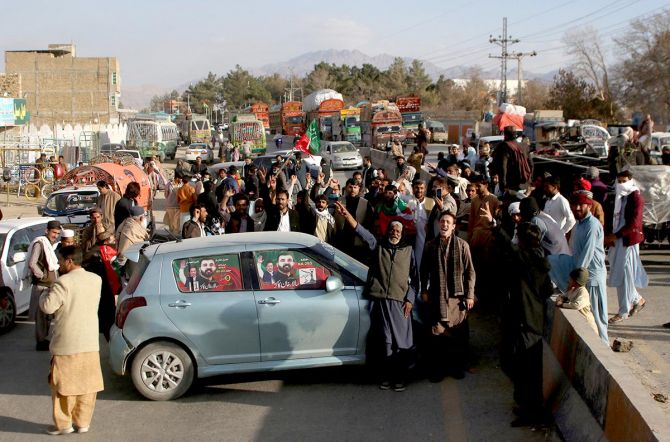 14pakistan-protest3.jpg