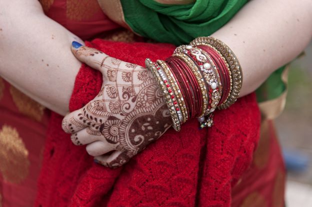 _106022731_getty_bangles976.jpg