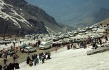 Cars stuck at Rohtang Pass.jpg