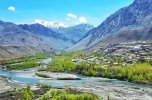 Kargil townon thebak of Suru River.jpg