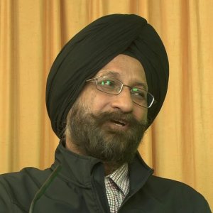 INTERVIEW RAVI JASAL WITH DR DEVINDER PAL SINGH ABOUT BOOK SCIENCE AND SIKHISM CP2 sri guru gran