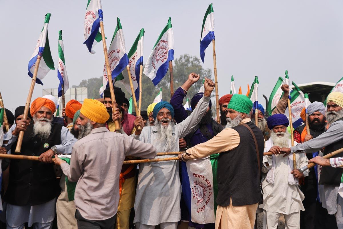 'Govt wakes up only when you come on the roads'