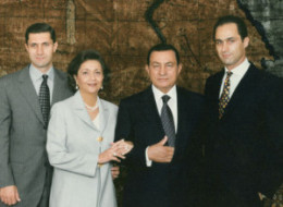 s-MUBARAK-FAMILY-large.jpg