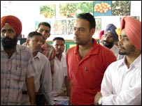 _42228542_farmers_203.jpg