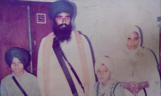 bhindranwale_family_photo_20091019.jpg